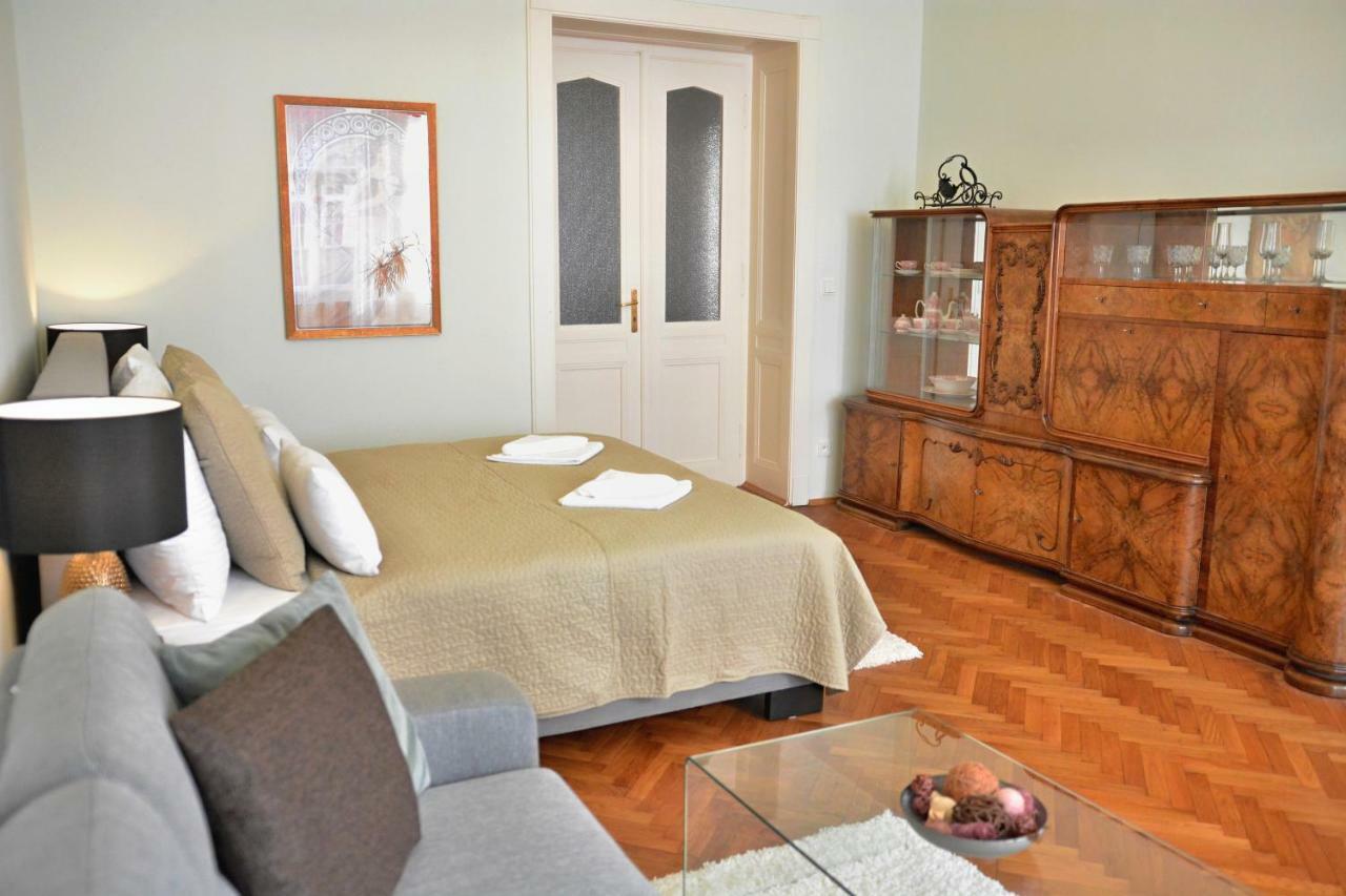Apartment In The Heart Of Prága Kültér fotó