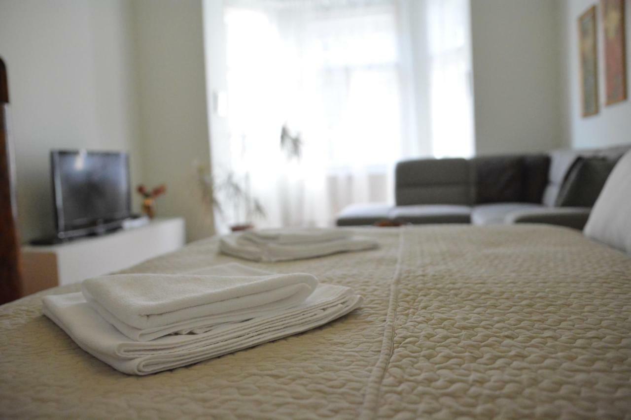 Apartment In The Heart Of Prága Kültér fotó