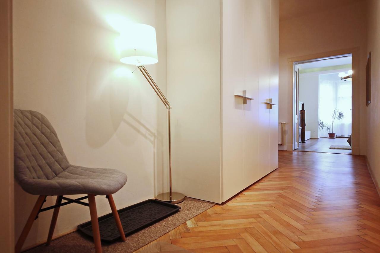 Apartment In The Heart Of Prága Kültér fotó