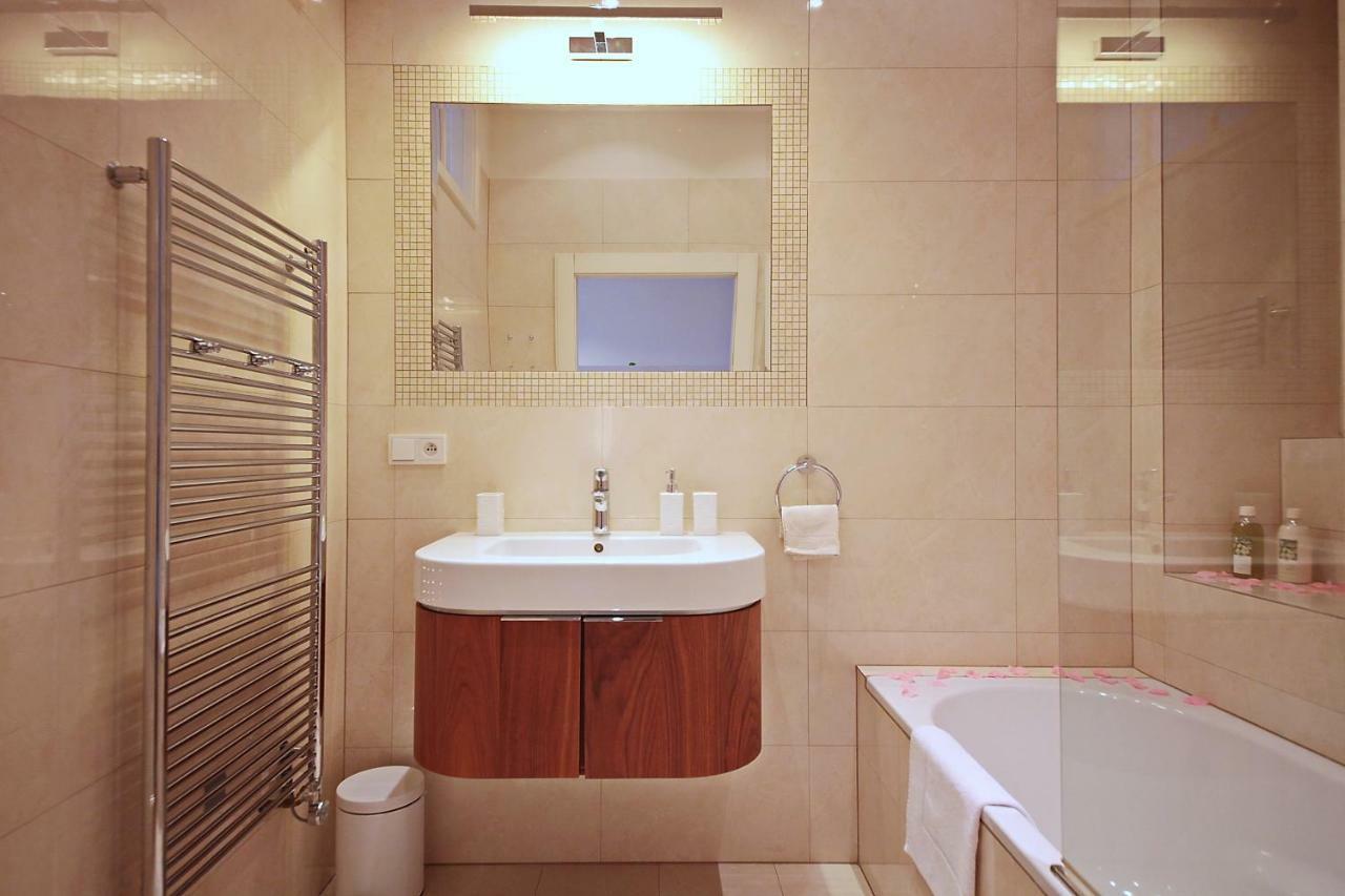 Apartment In The Heart Of Prága Kültér fotó
